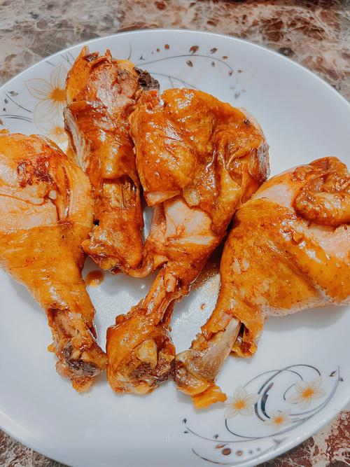 盐焗鸡腿要怎么做（盐焗鸡腿你这么做）